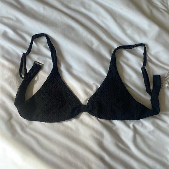 Andie swimsuit top - Picture 1 of 3